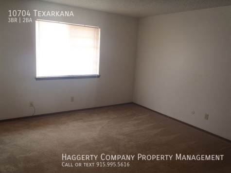Building Photo - Northeast El Paso 3 Bed Refrig A/C