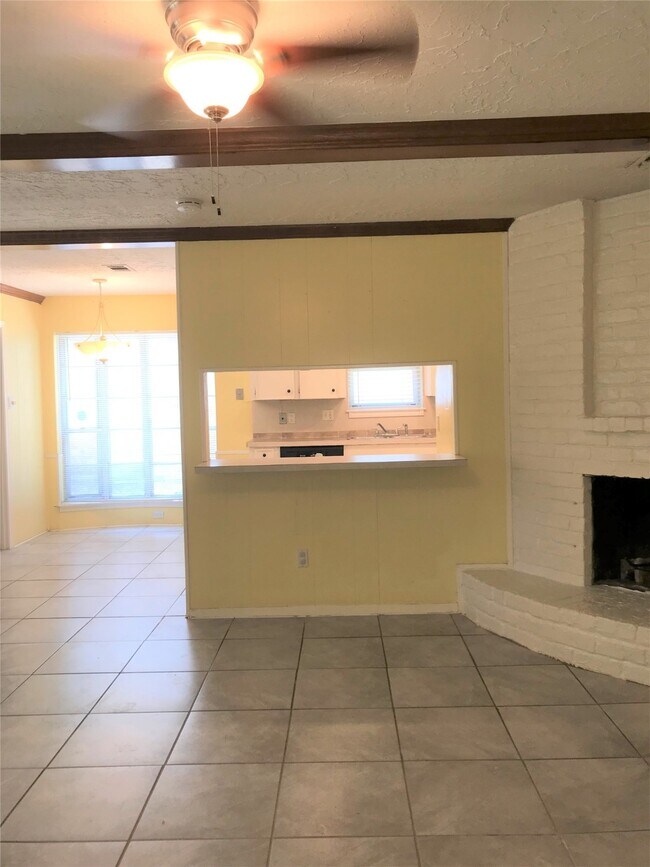 Building Photo - 12331 Scarcella Ln