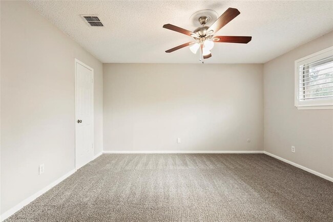 Building Photo - 12039 Sturdivant St