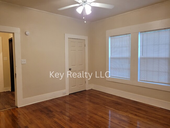 Building Photo - ****2315 Elliott St - Alexandria