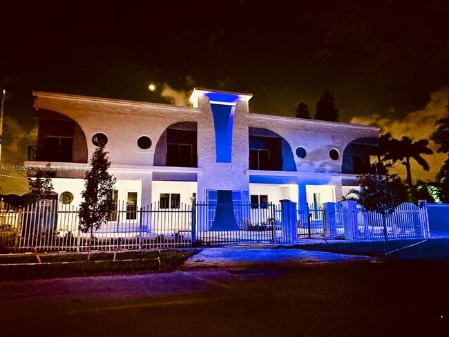 Building Photo - 3300 NW 19th Ave