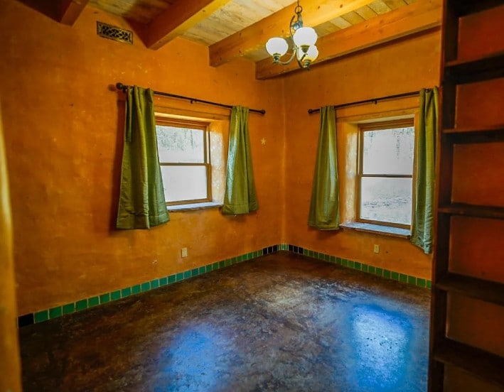 Building Photo - 267 Gallina Cyn Rd