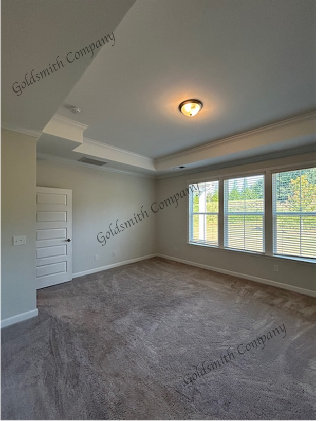 Building Photo - "Spacious Elegance Awaits: 5-Bedroom, 4.5-Bath Gem on Plumblee Lane!"
