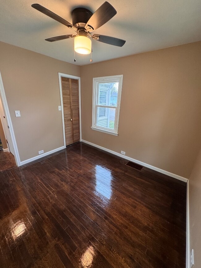 Building Photo - 210 E Charles St