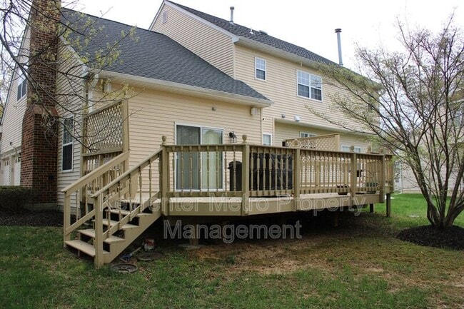 Building Photo - 1614 Albert Dr