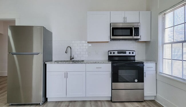 Building Photo - Charming 1-Bedroom Apartment in Sherman!