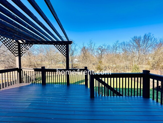 Building Photo - Gorgeous, Updated Home w/ Granite Counters and Wood Floors in Kitchen, Walkout Finished Basement!