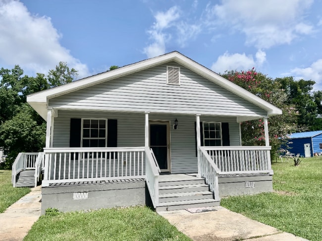 Building Photo - 607 Howard Ave