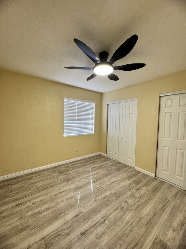 Building Photo - 4BR - 3BA two-story with pool