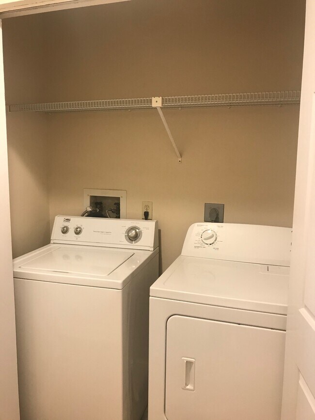 W/D in Unit - 3823 Shenandoah Ave
