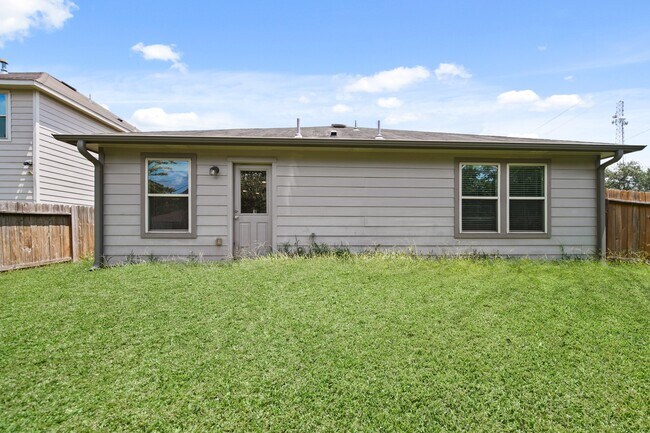 Building Photo - 2638 Bedrock Ln