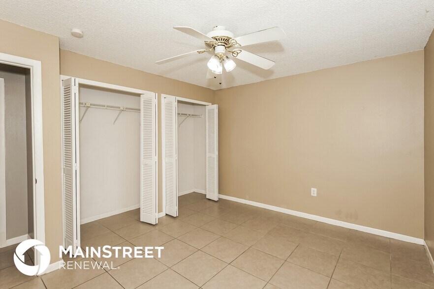 Building Photo - 2208 Spring Cir