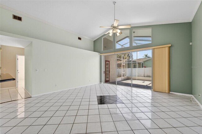 Building Photo - 4517 Oak River Cir