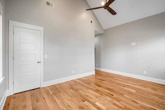 Building Photo - 4604A Michigan Ave