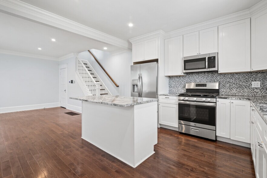 Kitchen - 1382 S 5th St