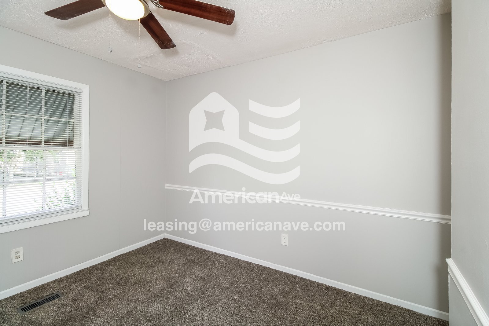 Building Photo - 10 Burdock Cir