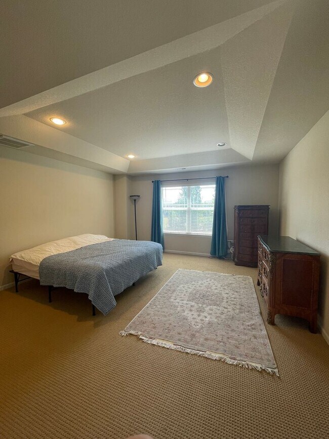 Building Photo - Sprawling Two-Story Home w/ Yard Maintenan...