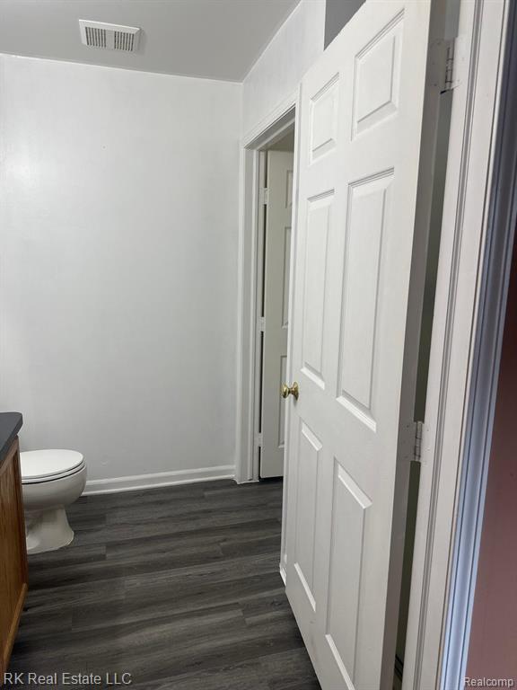 Building Photo - 3581 Reeves Dr