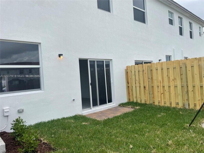 Building Photo - 12612 NW 22nd Pl