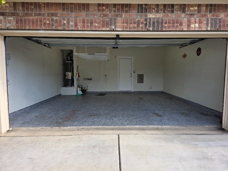 Building Photo - 14107 Eucalyptus Bnd