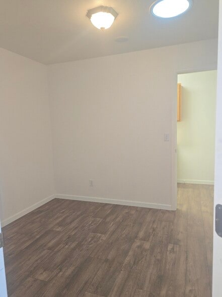 Building Photo - 1335 Monument Ct