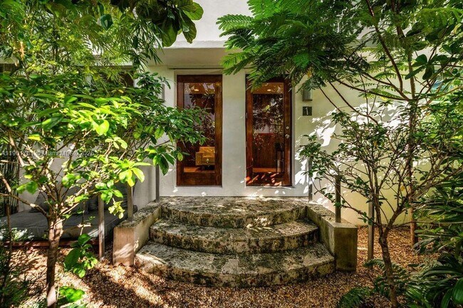 Building Photo - 226 Jefferson Ave