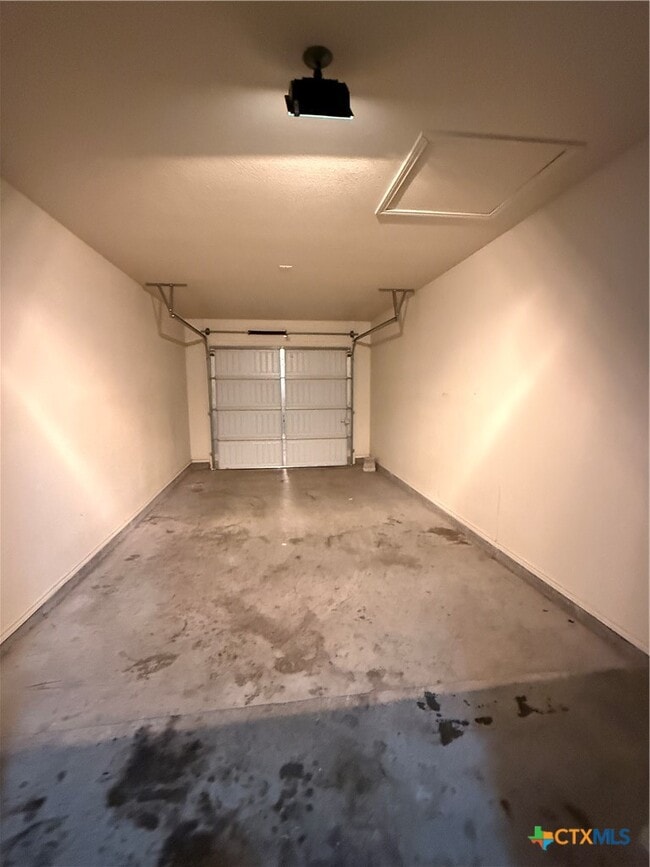 Building Photo - 6210 Temora Loop