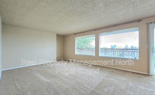 Building Photo - 228 N Stillaguamish Ave