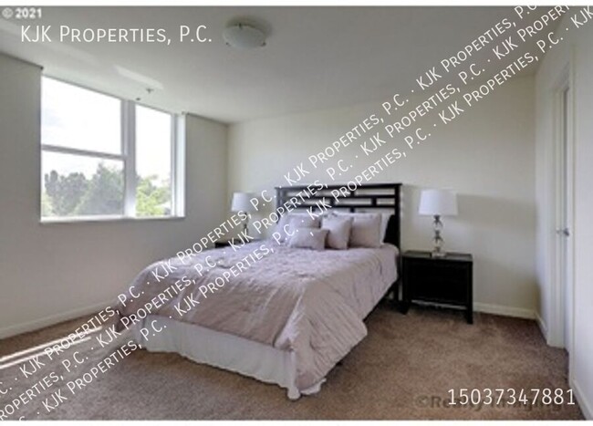 Building Photo - Winter Special: Look & Lease Within 24 Hou...