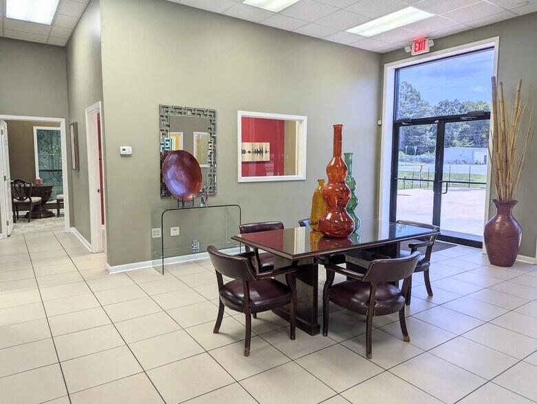Building Photo - 4211 Sterlington Rd