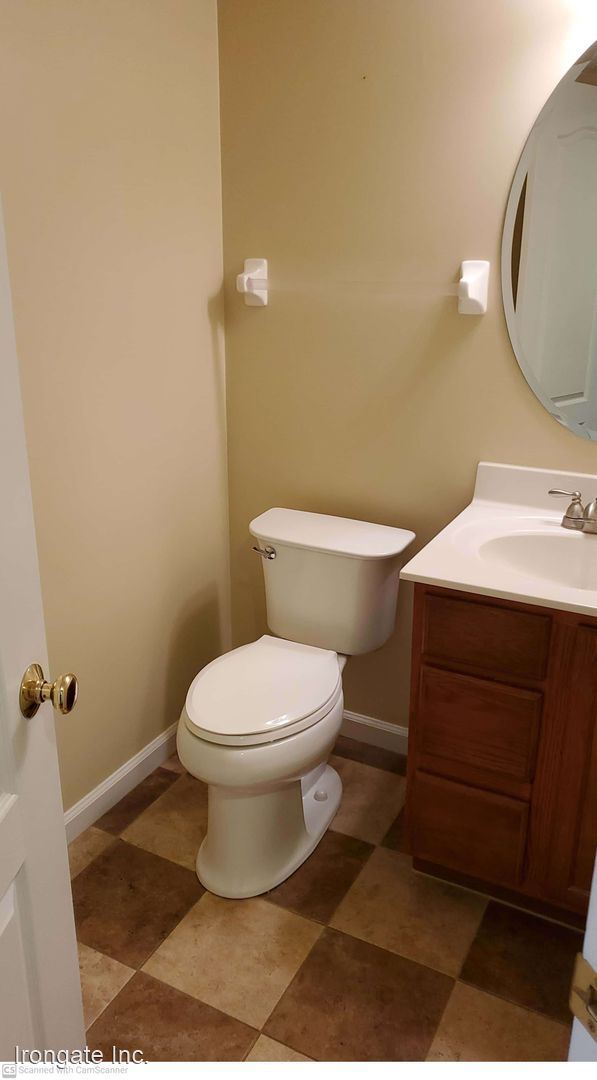 Building Photo - 4 br, 2.5 bath House - 1058 Whitetail Dr