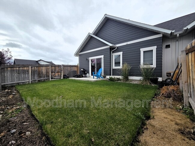 Building Photo - 3105 Mistral Way
