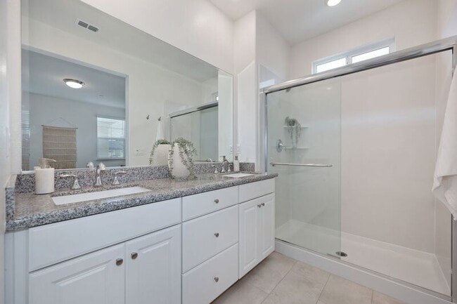 Building Photo - 1588 Parkside Way