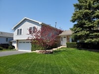 Building Photo - 8 E Harbor Dr