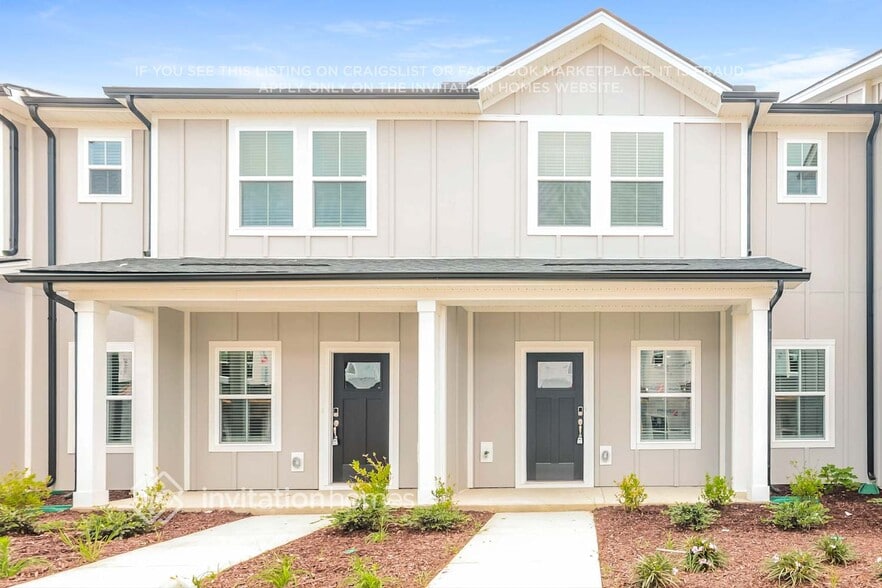 Primary Photo - 248 River Rock Dr