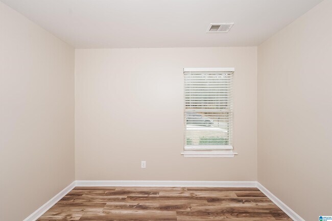Building Photo - 1030 Moonlite Dr