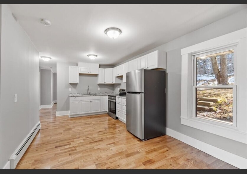 Building Photo - 90 Leighton St