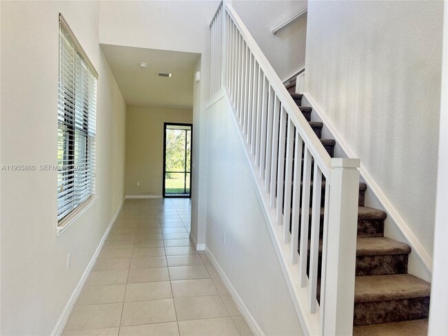 Building Photo - 4490 Gramercy Dr