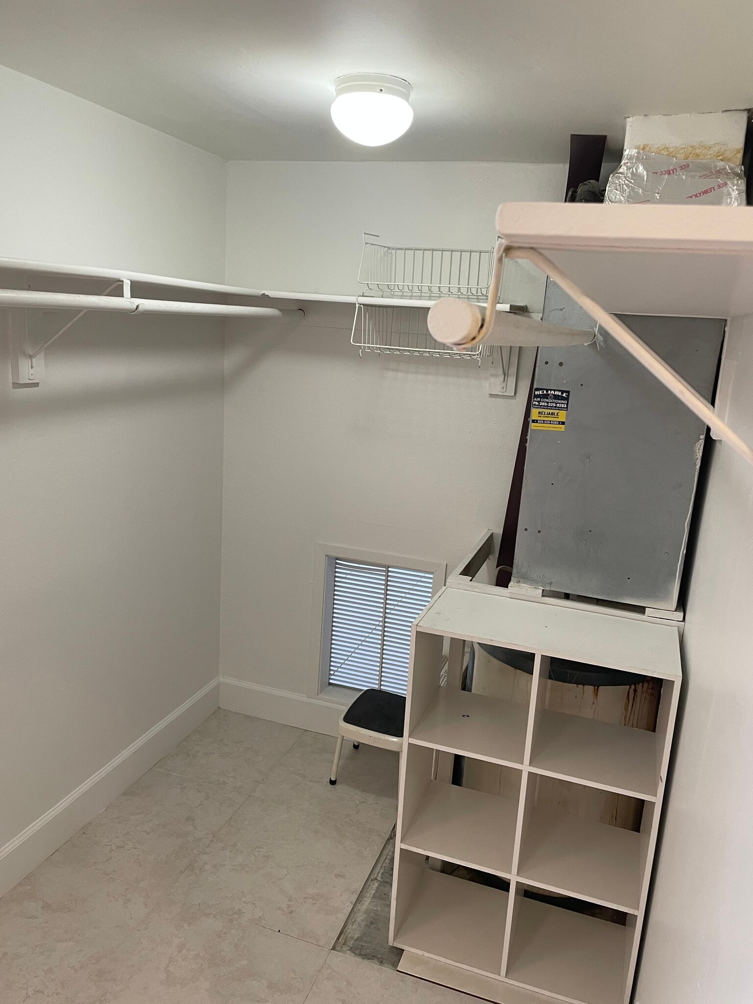 Building Photo - 2160 SW 16th Ave