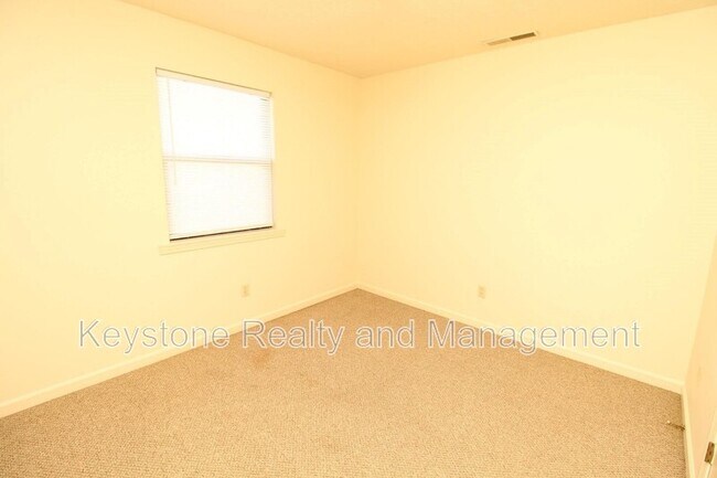 Building Photo - 2830 Greenville Rd