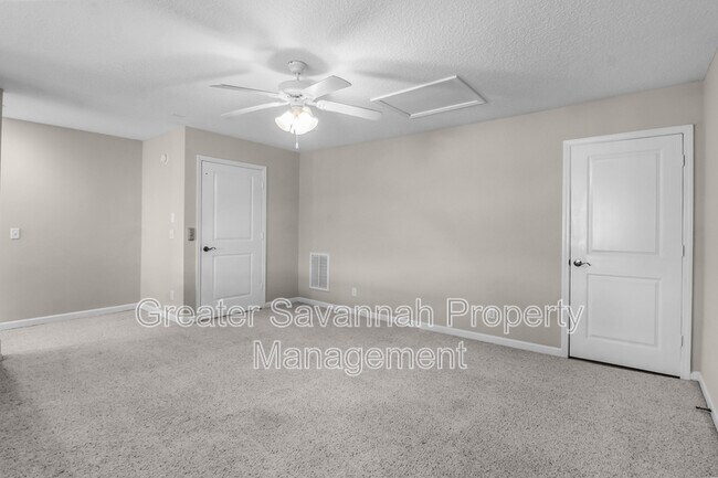 Building Photo - 125 Ventura Pl