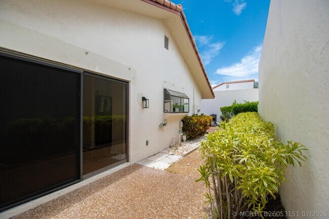 Building Photo - 21440 Campo Allegro Dr