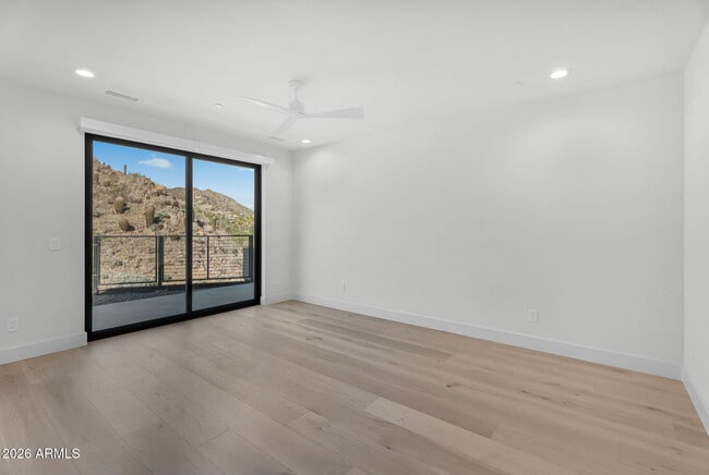 Building Photo - 6975 North 39th Pl