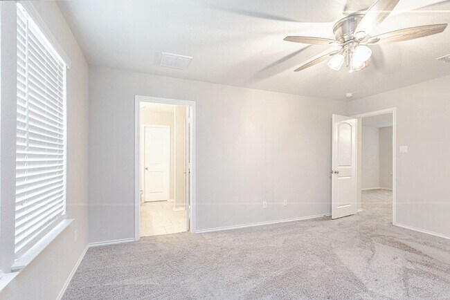 Building Photo - 632 Reinhardt Blvd