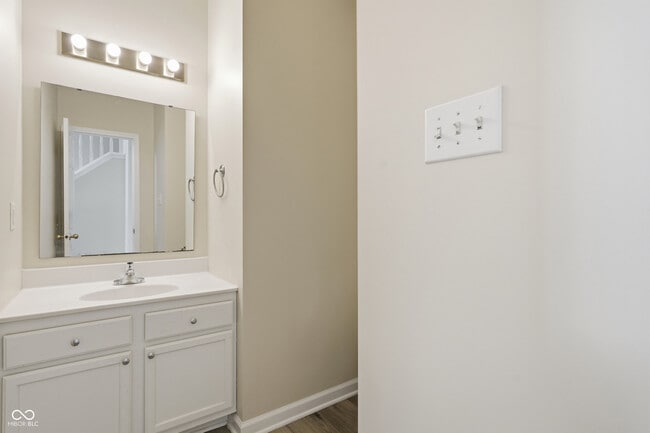 Building Photo - 4091 Huntsman Dr