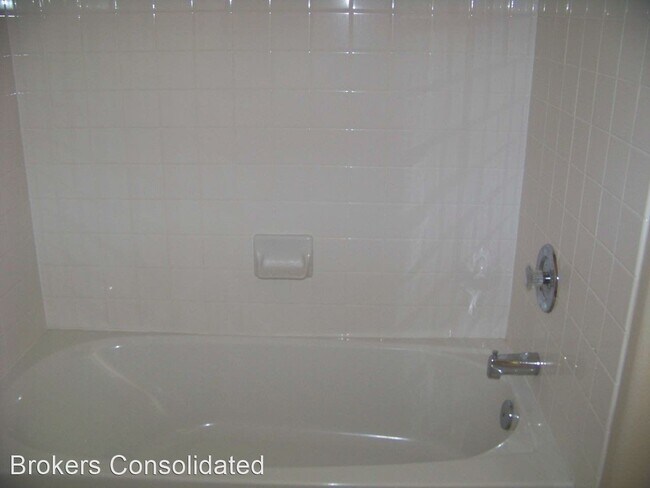 Building Photo - 2 br, 2 bath House - 1372 Harbour Drive