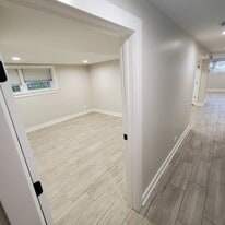 Building Photo - 8044 N Oriole Ave