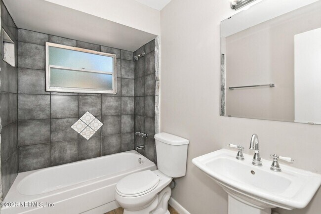 Building Photo - 6069 Anglia Dr