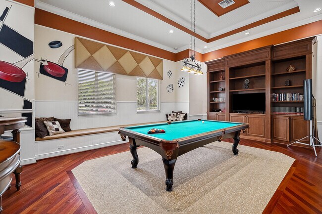 Building Photo - 1597 NW Cataluna Cir