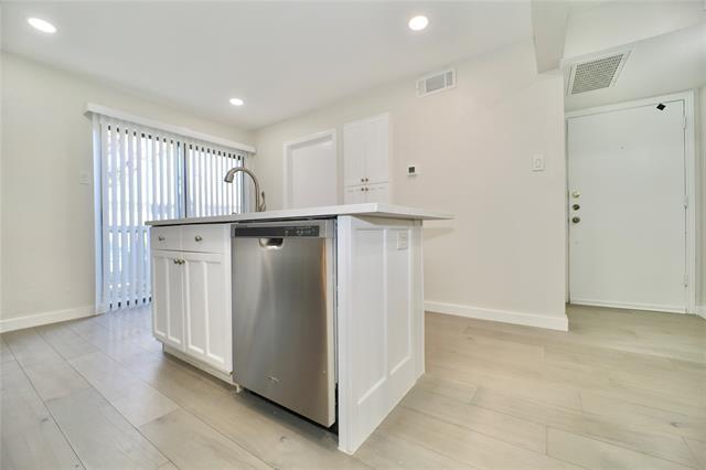 Building Photo - 15151 Berry Trail